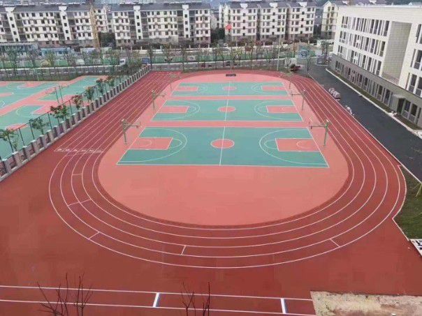 學校塑膠跑道